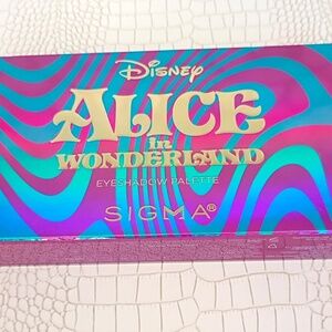 DISNEY ALICE IN WONDERLAND EYESHADOW PALETTE by Sigma Beauty SPECIAL EDITION NEW